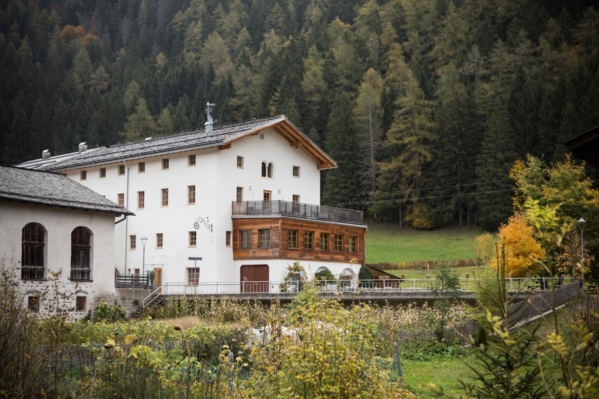 Zum Hirschen Boutique Hotel Val Di Non Unsere Liebe Frau im Walde Buitenkant foto